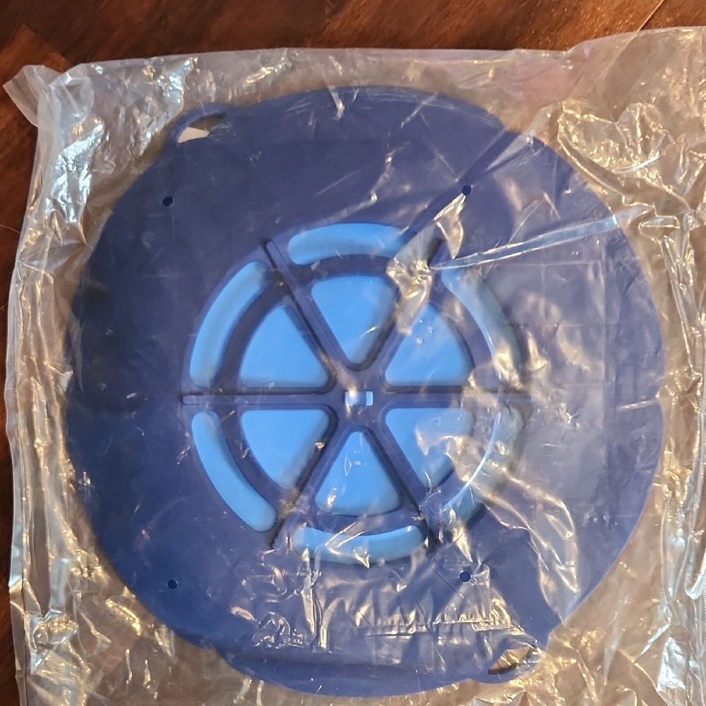 Blue Silicone Spill Stopper, Cover